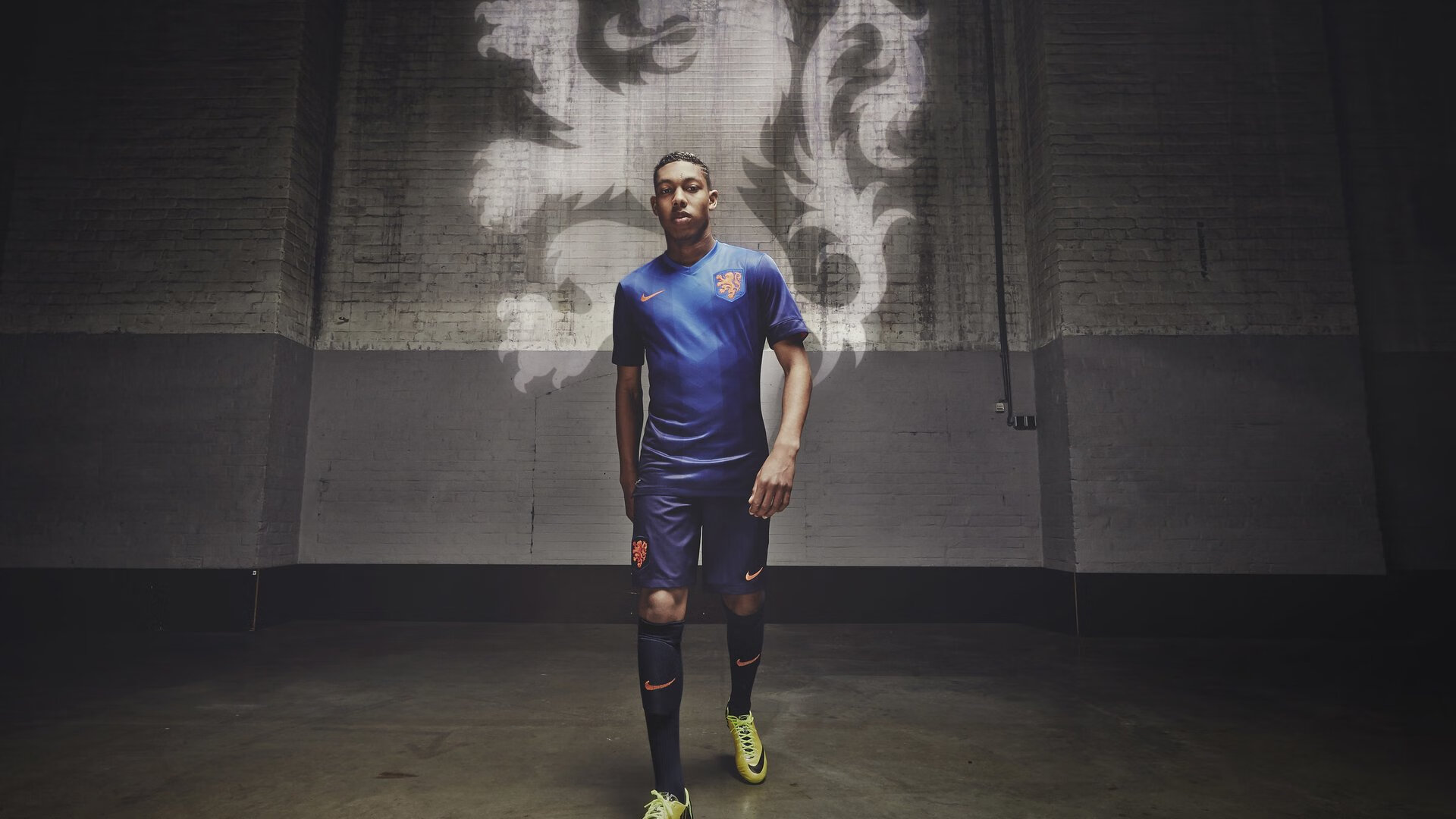 逆境磨炼出的“超级战队”——冠军的秘密武器，超级战队简介