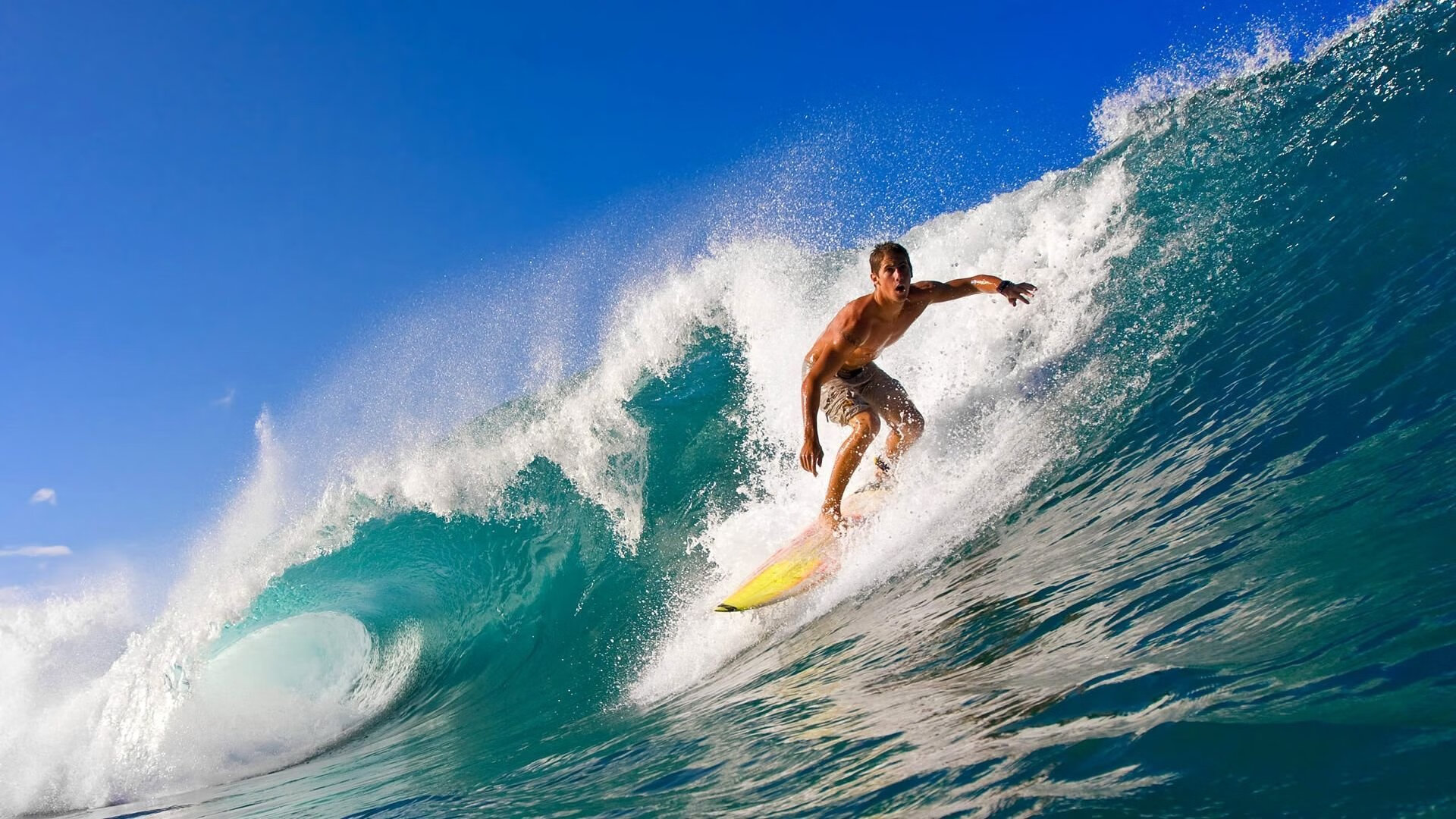 AYX GAMING-胡贝特·科斯男子200米个人混合泳决赛强势冲刺，男子200米混合泳英国选手